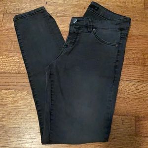 Harper Skinny Jeans